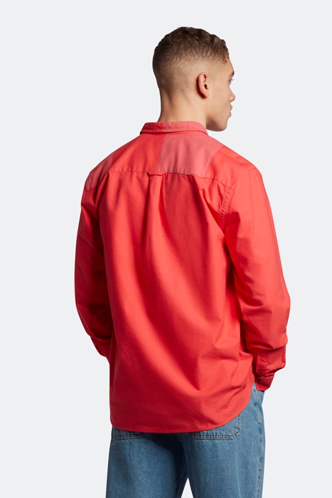 OVERDYED PANELLED OXFORD SHIRT FIRE RED 2