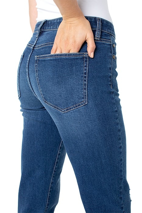 MARLEY GIRLFRIEND DAY LILY 4