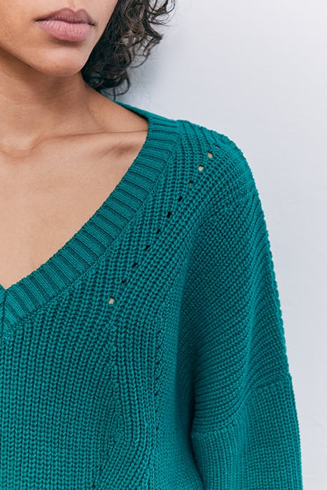 GREEN DECORATIVE KNIT V-NECK SWEATER 4