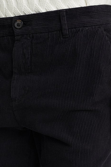CHINO BLACK 6