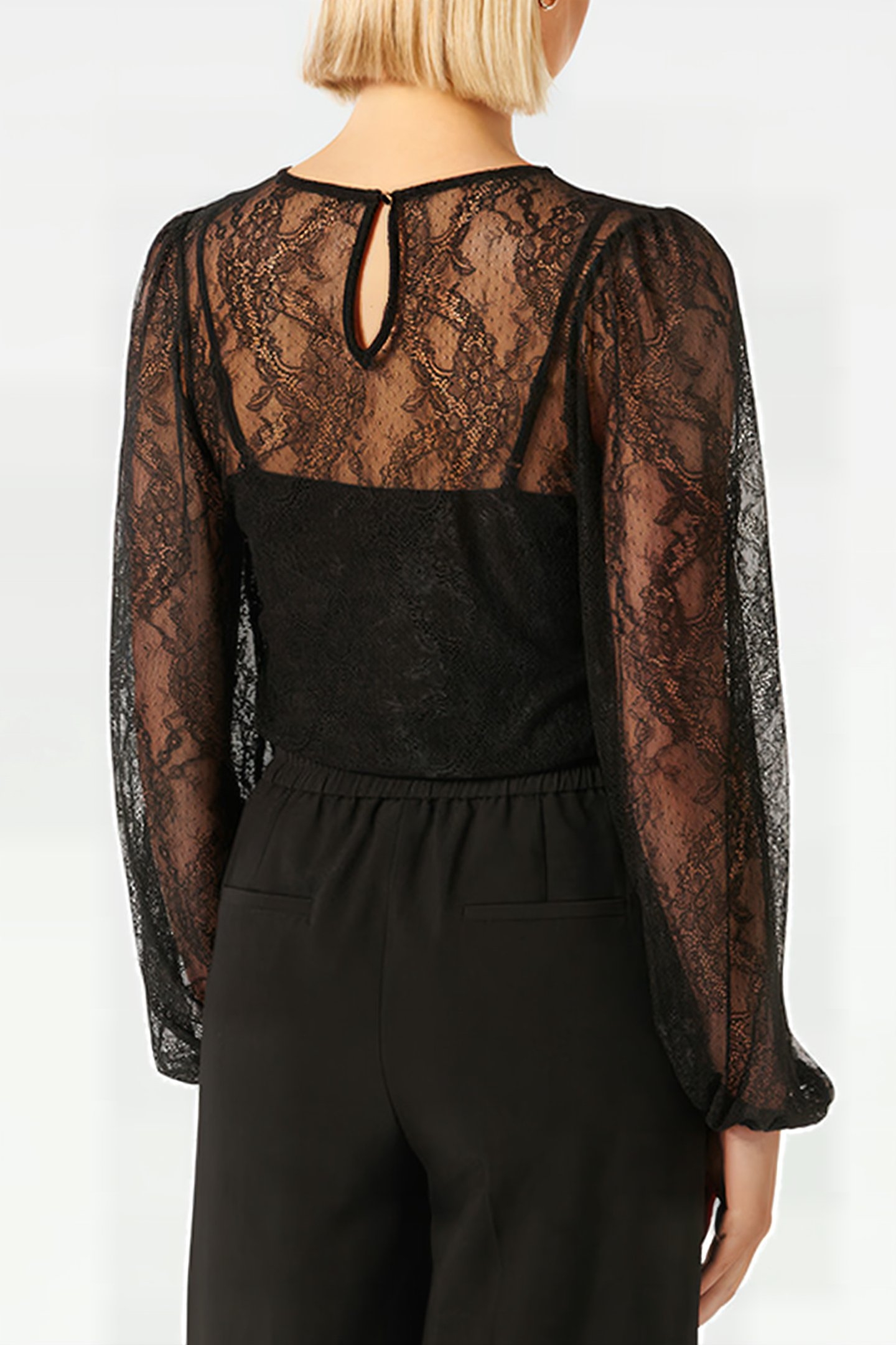ALEXIS ROUND NECK LACE TOP BLACK 2