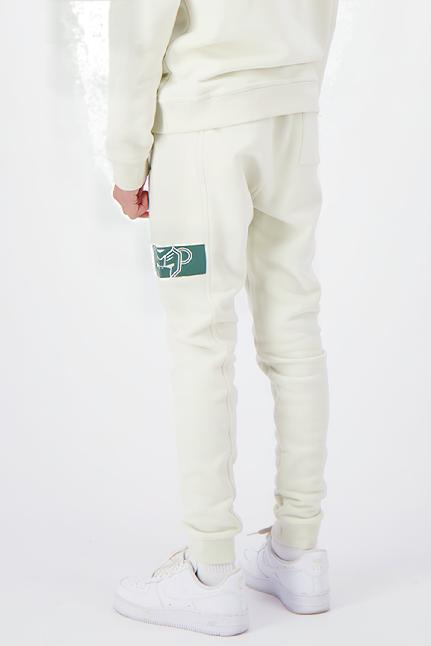JR. COMMANDER SWEATPANTS BEIGE 2