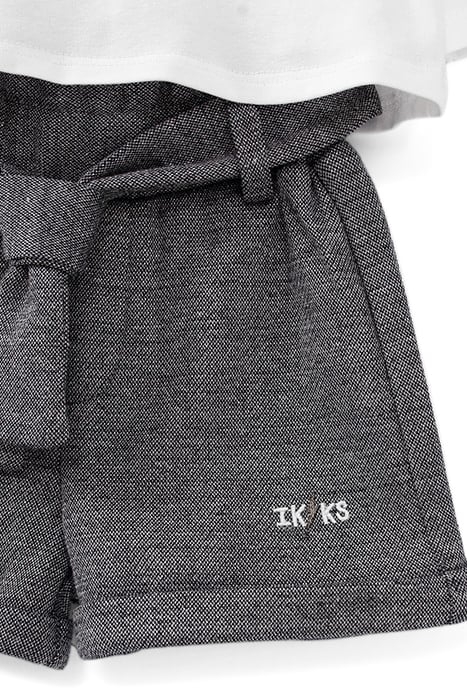 BABY GIRLS’ ECRU T-SHIRT AND GREY SHORTS OUTFIT 8