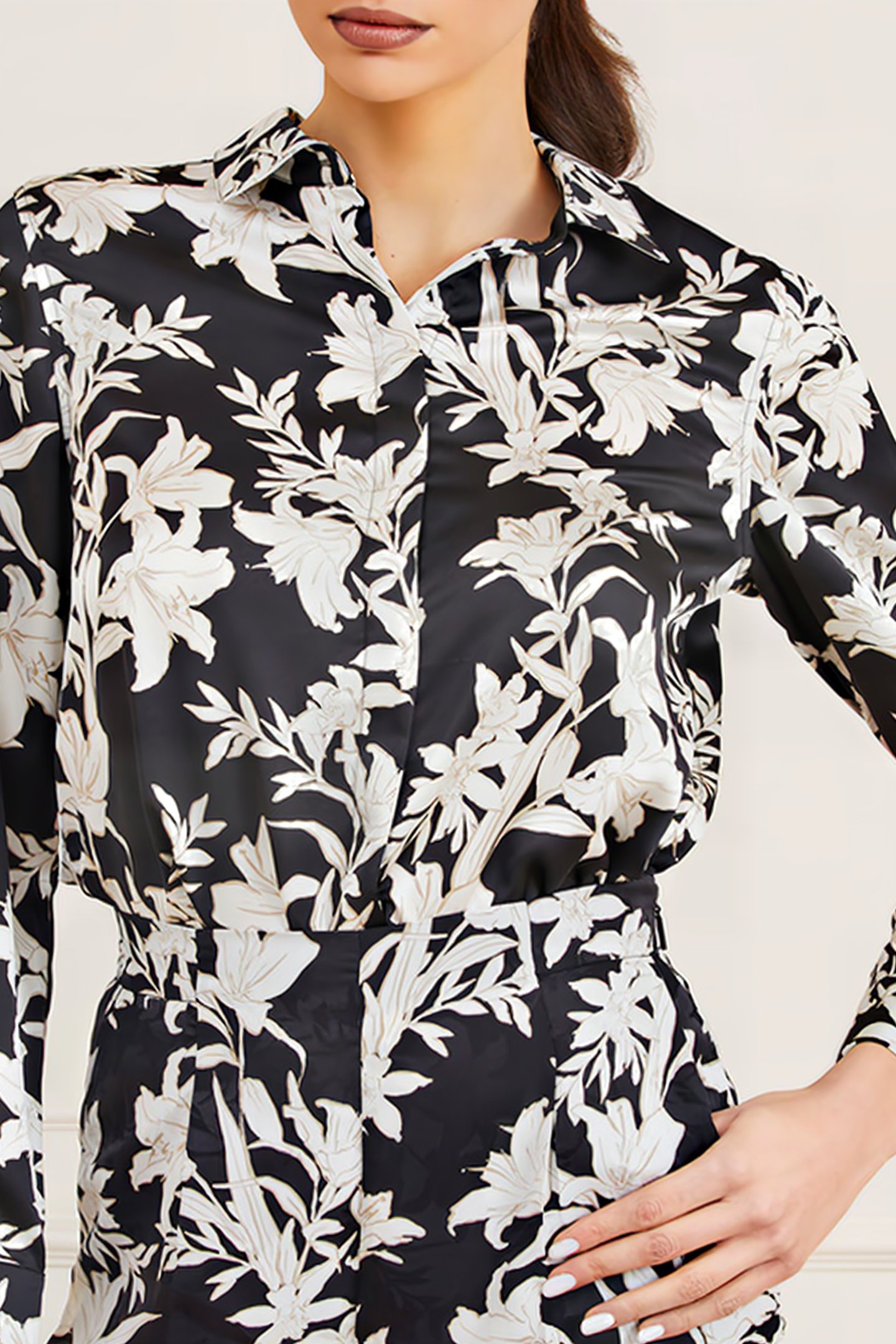 MARCIANO BY GUESS THE ICON BLOUSE PRINT SUNBURST BLACK BUTTO 6