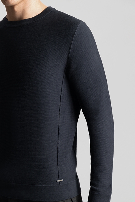 DS_IVAR CREW MOONLESS NIGHT 4