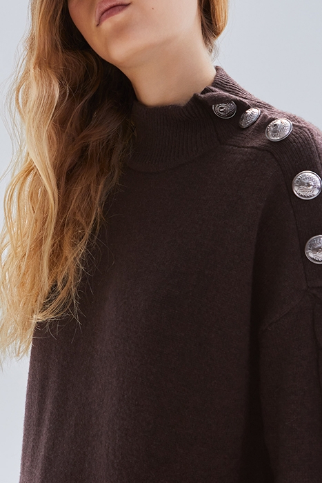 CHOCOLATE KNIT DRESS, ENGRAVED BUTTONS ON SHOULDER CHOCOLATE 6