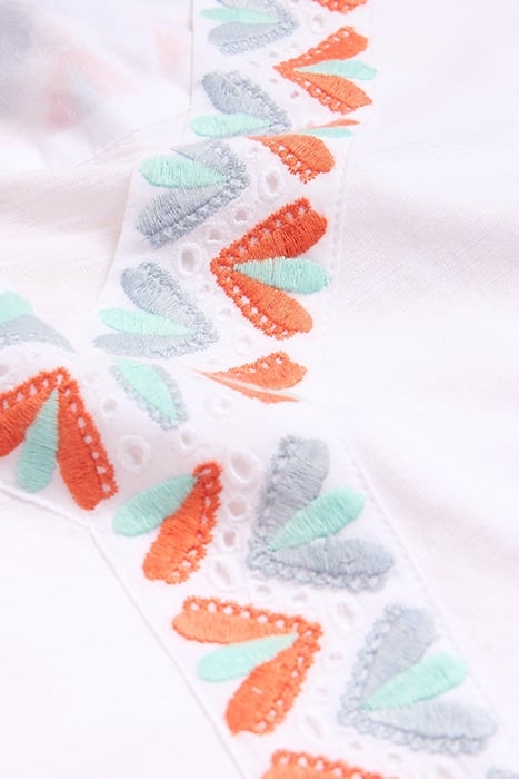 NEVA EMBROIDERED TOP WHITE 4