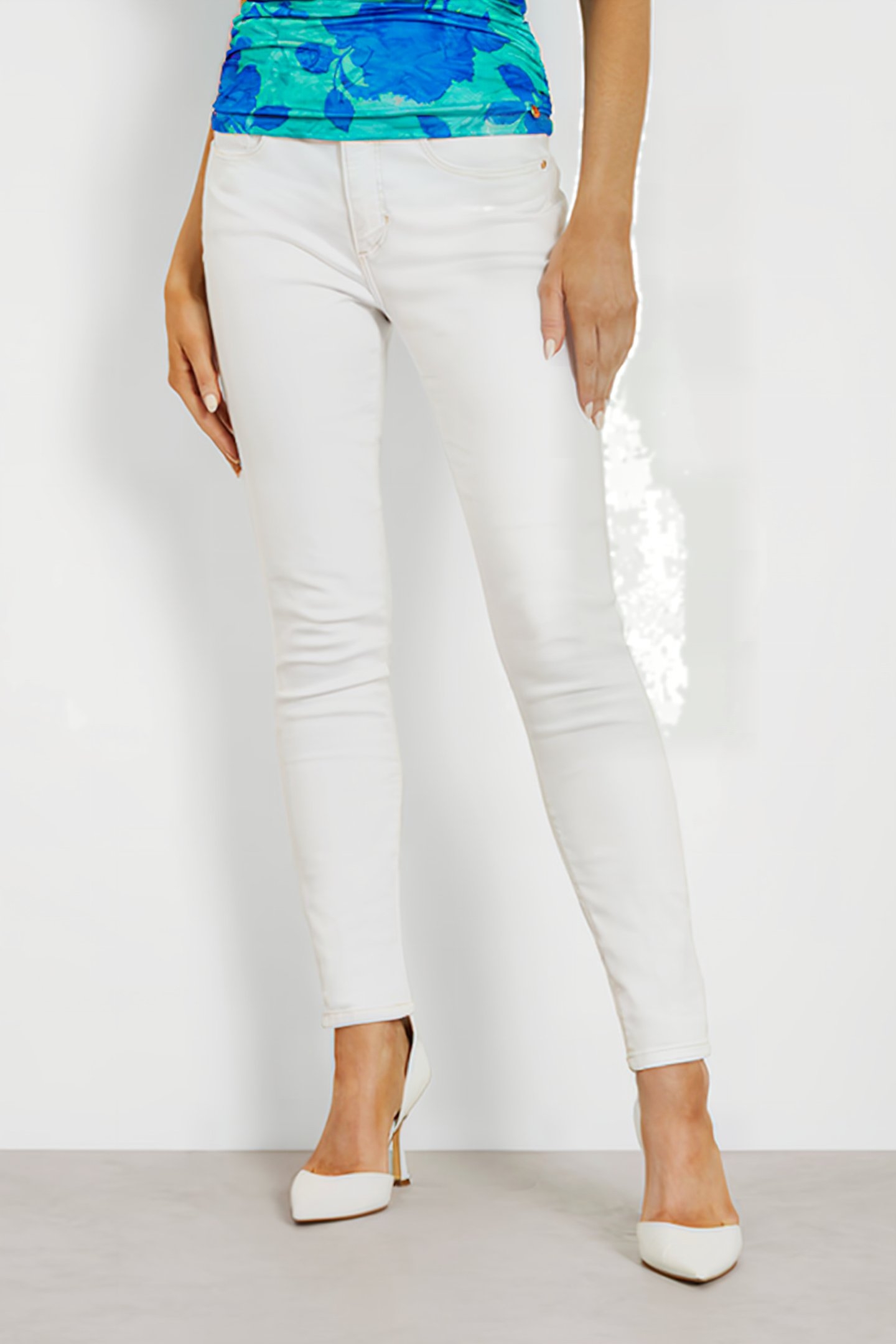 GUESS ECO SHAPE UP THE SODA 1