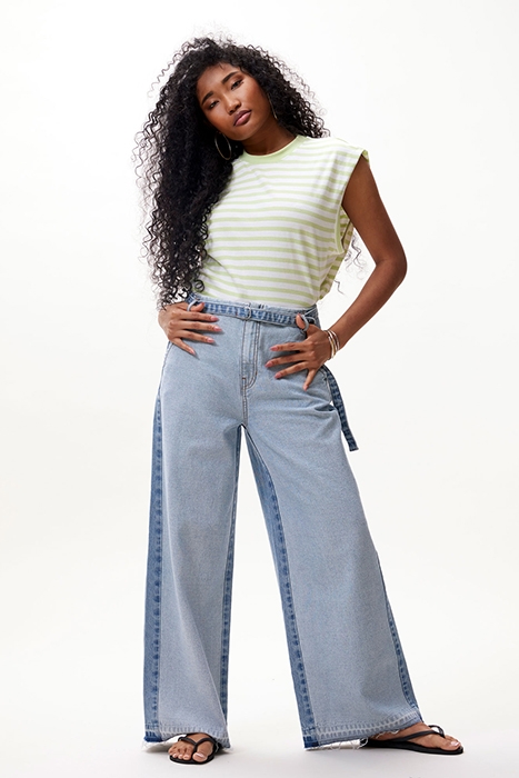 CROPPED STRAIGHT LEG JEANS LIGHT BLUE 2