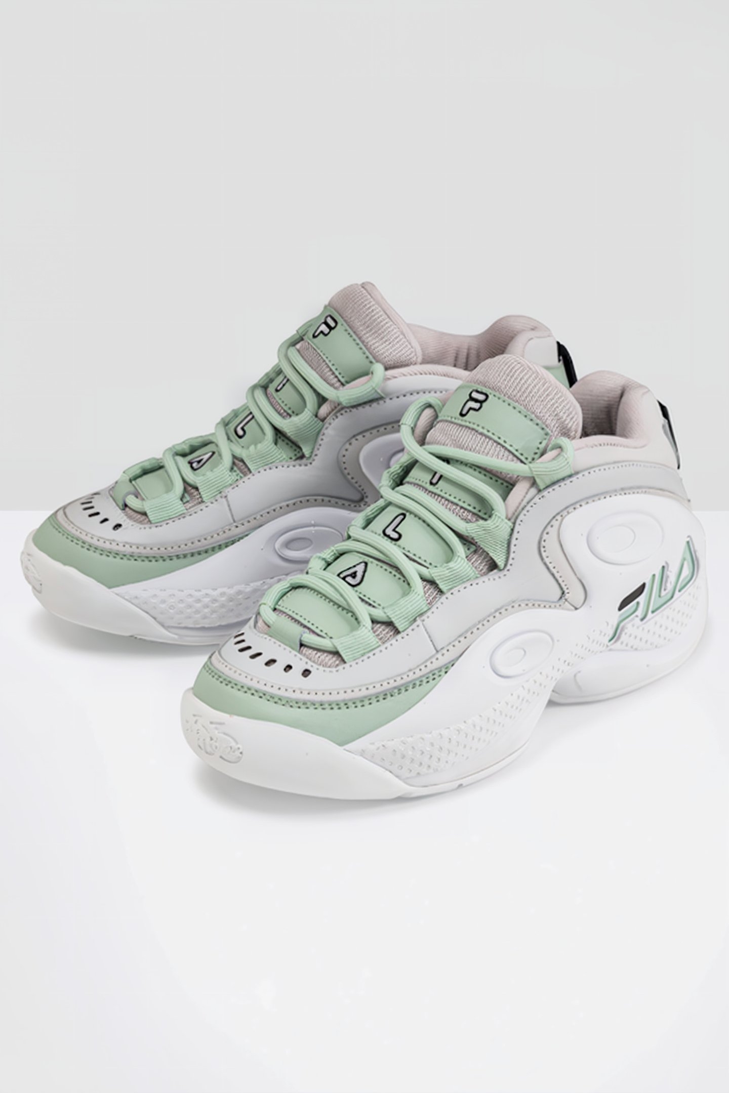 GRANT HILL 3 MID WHITE-SILT GREEN 4