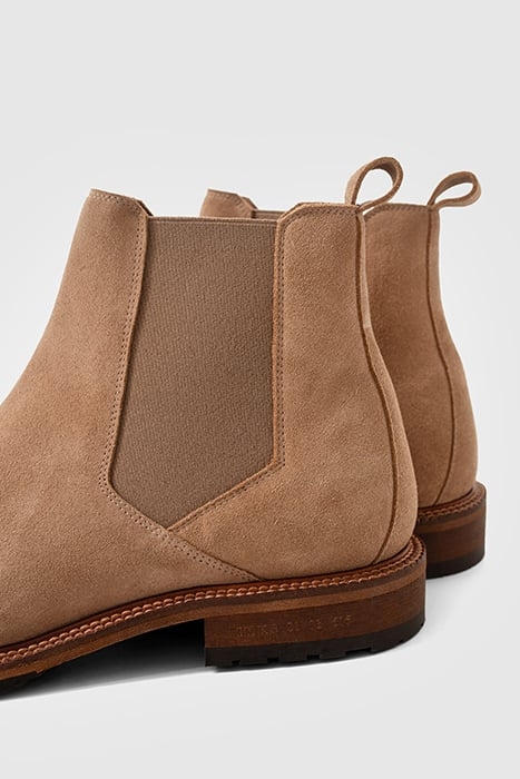 BEIGE SUEDE CHELSEA BOOTS 6