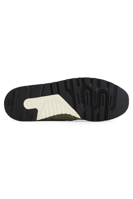 U998GT SNEAKERS IN OLIVE 5