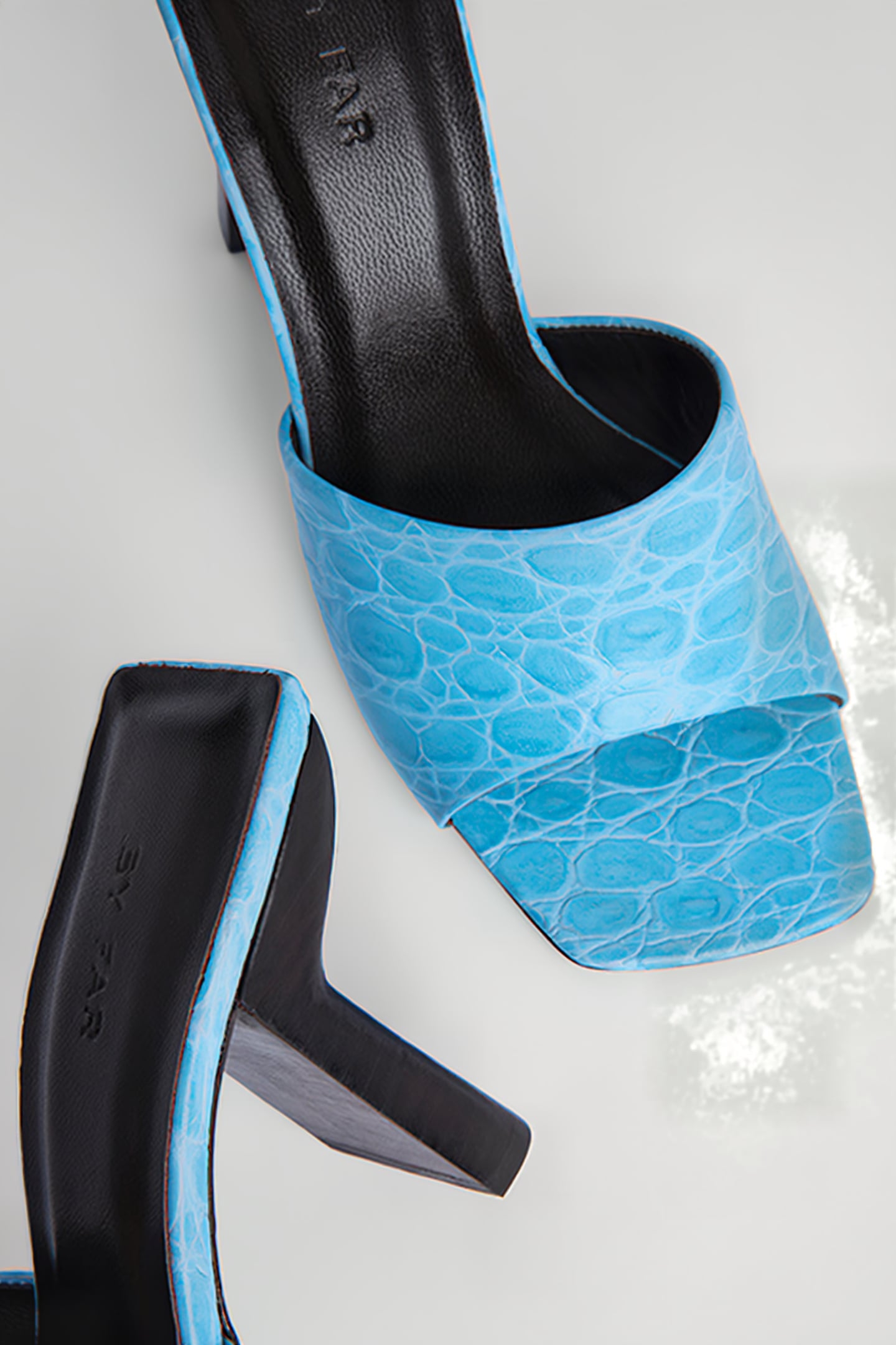 LILIANA LAGOON CIRCULAR CROCO EMBOSSED LEATHER LAGOON 2