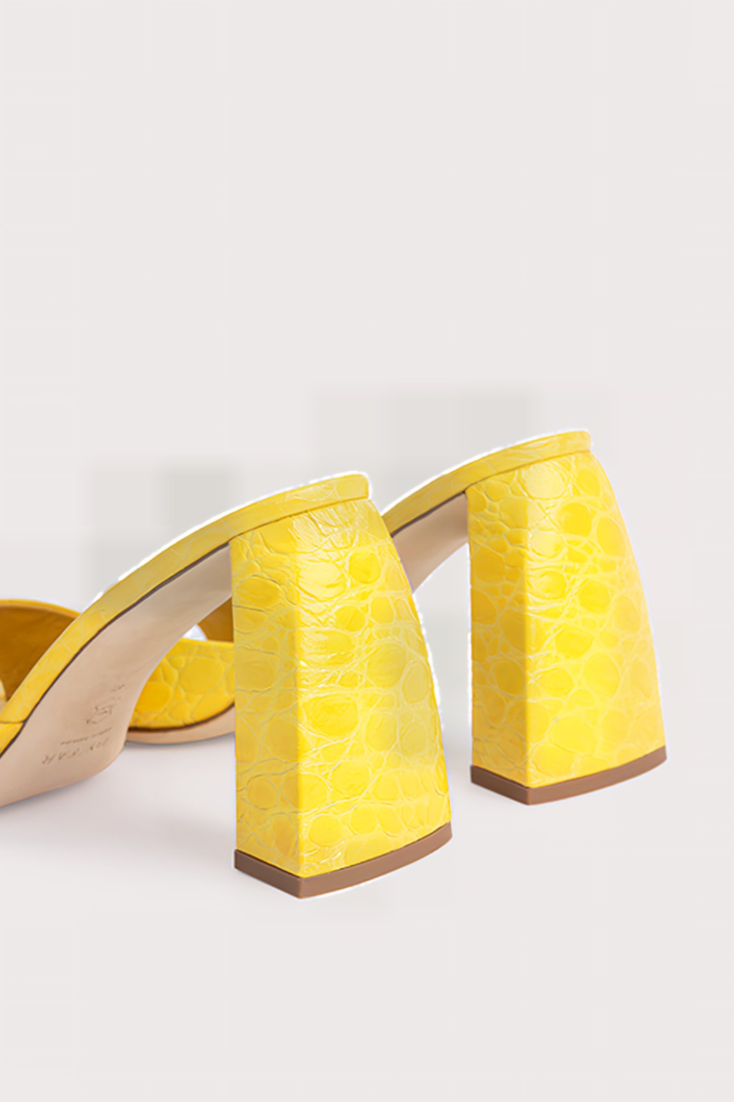 MICHELE DUCKLING CIRCULAR CROCO EMBOSSED LEATHER DUCKLING 5