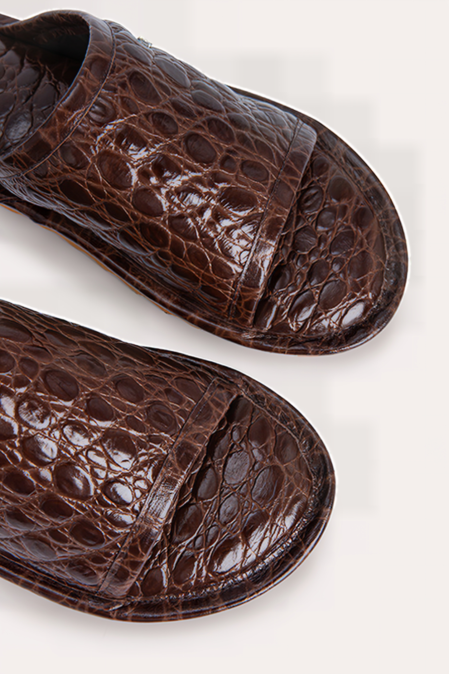 ARI SEQUOIA CIRCULAR CROCO EMBOSSED LEATHER SEQUOIA 5