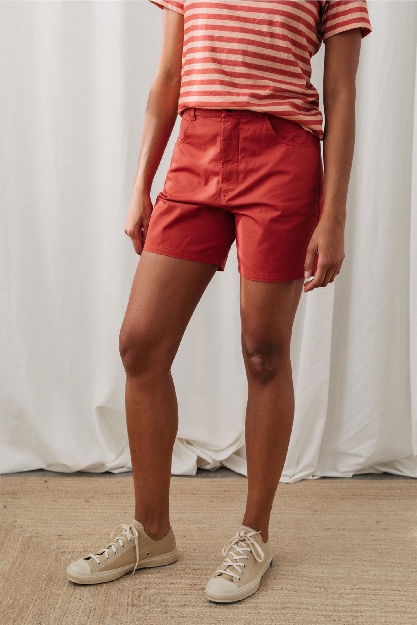 YONAGUNI - APPLE RED 1