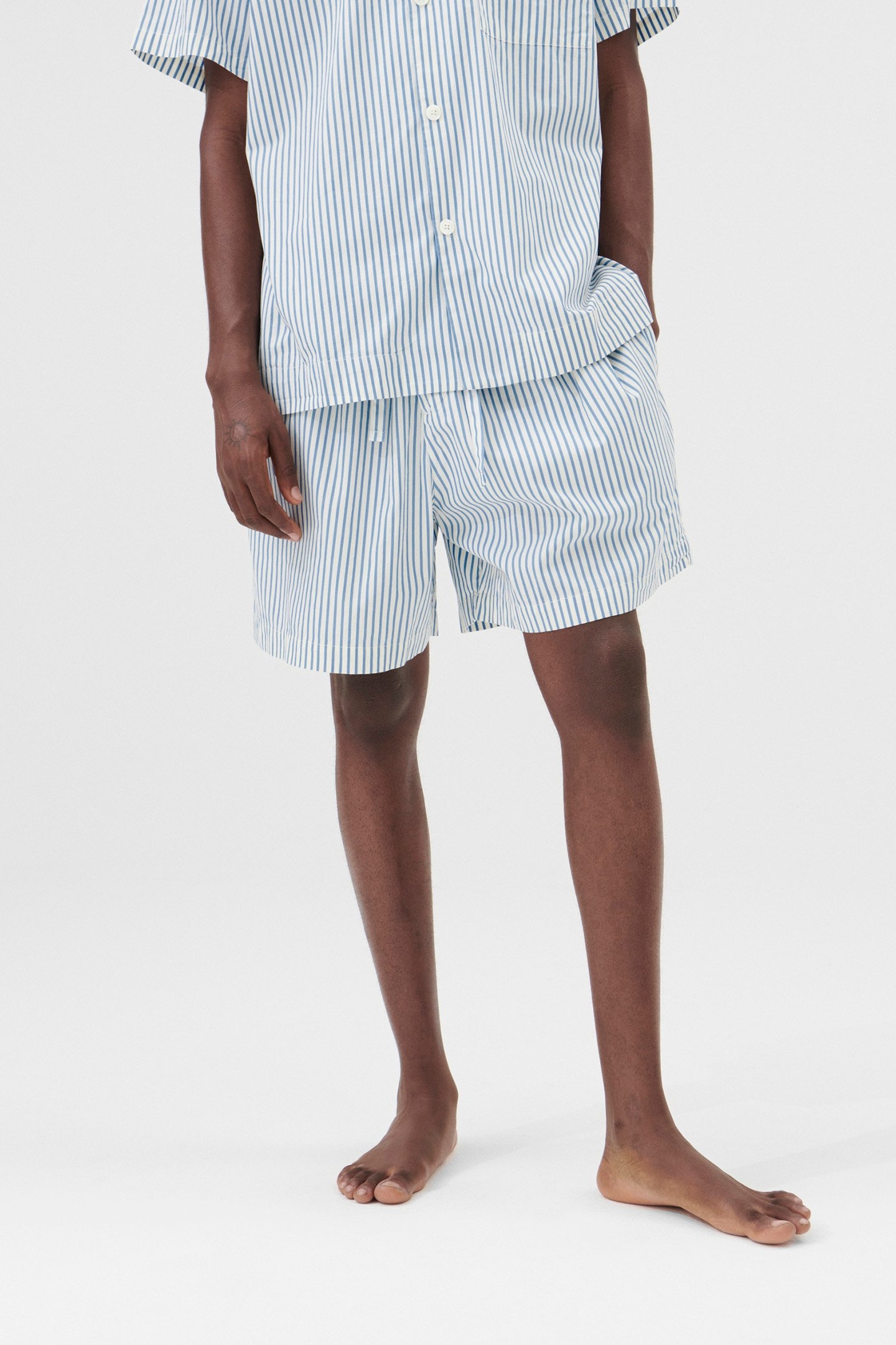 UNISEX POPLIN, PYJAMAS SHORTS PLACID BLUE STRIPES 1
