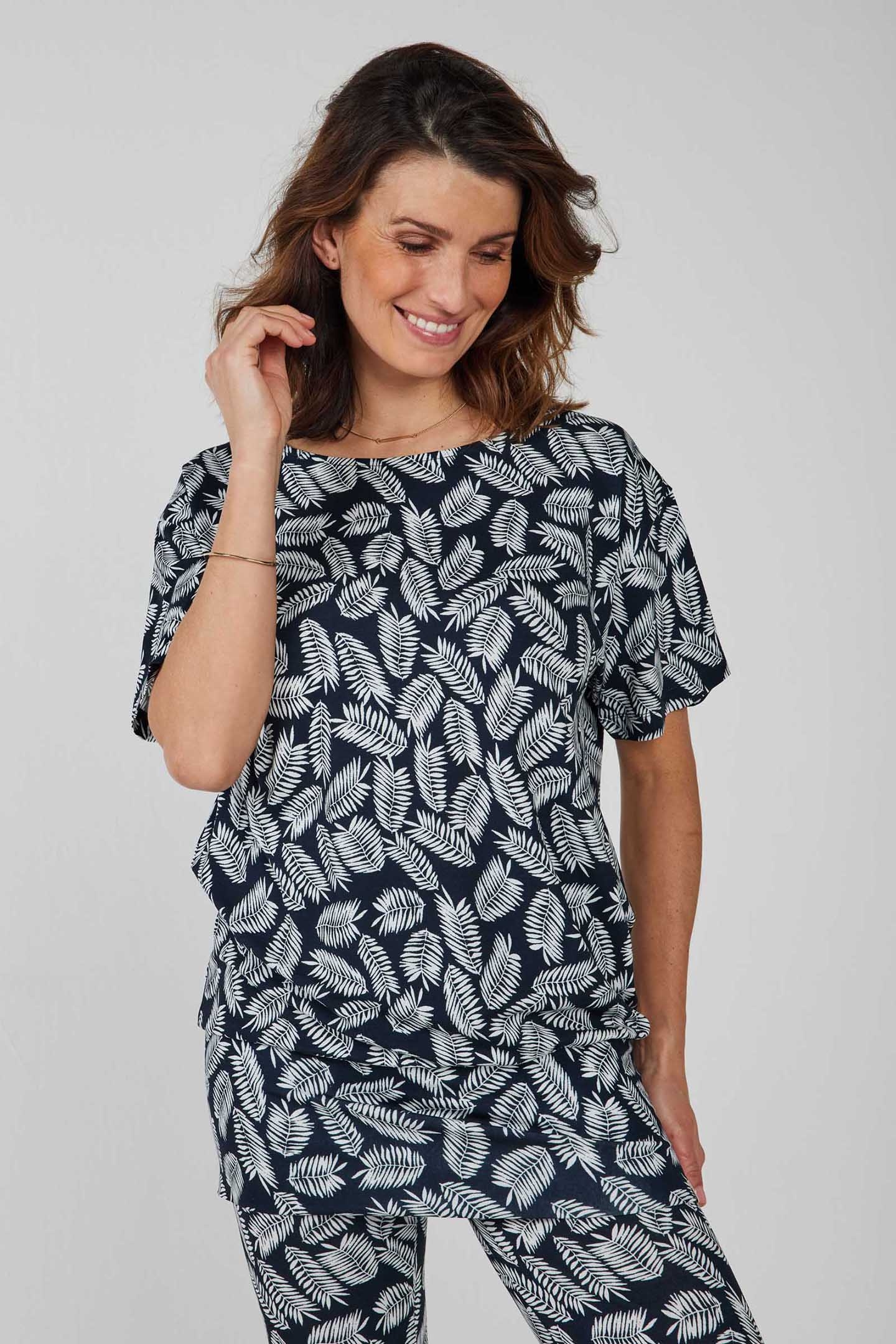 LONG LOOSE TEE SHORT SLEEVES PRINT DARKBLUE WITH FEATHERS PR 1
