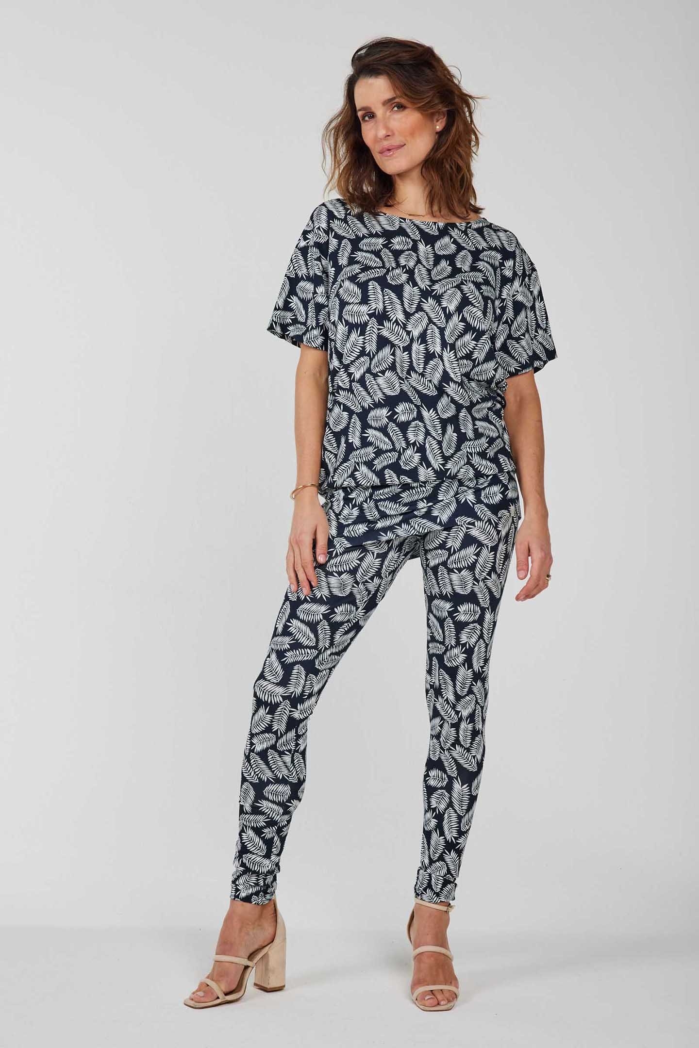 LONG LOOSE TEE SHORT SLEEVES PRINT DARKBLUE WITH FEATHERS PR 2