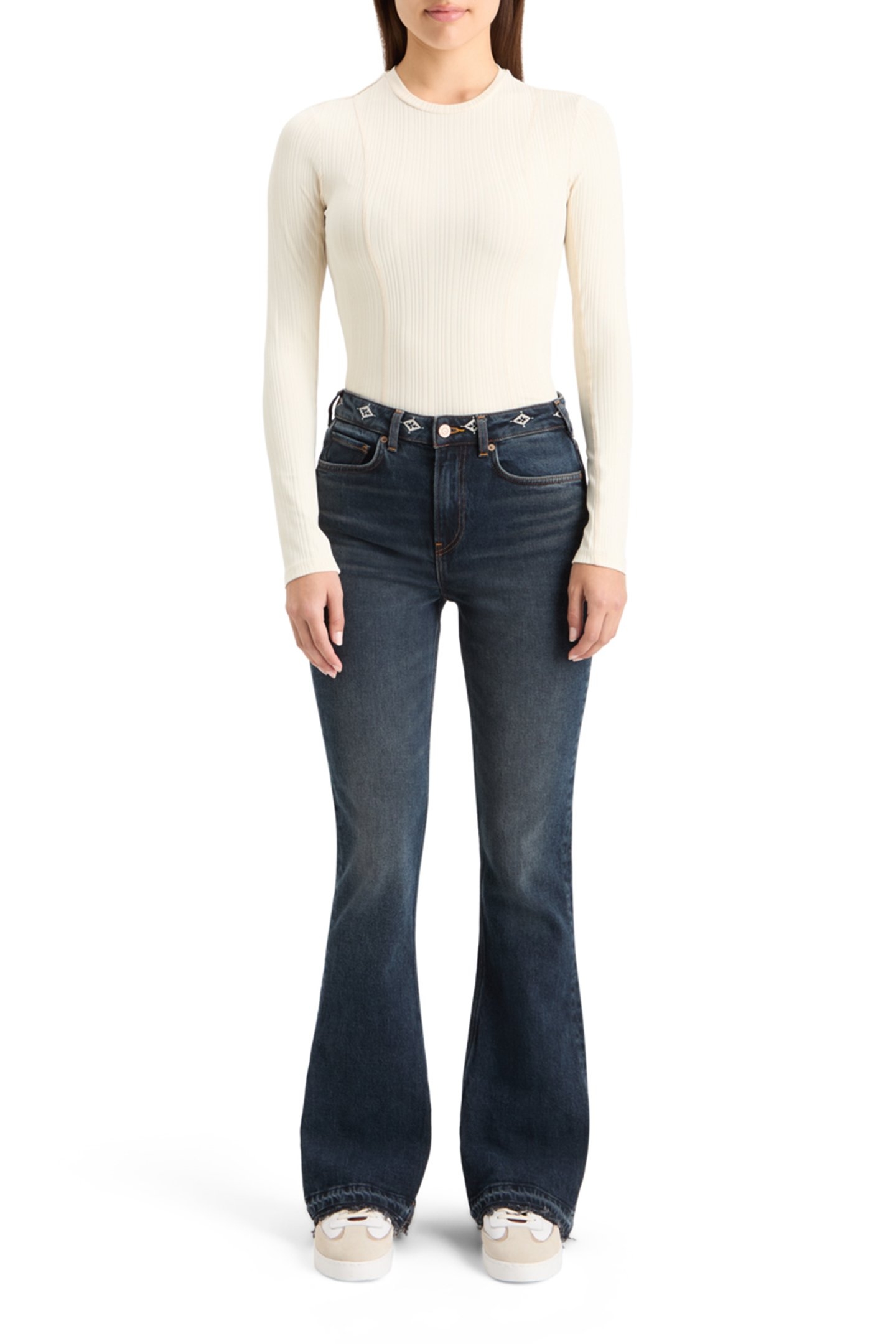 THE CHARM FLARED JEANS WITH EMBROIDERY DETAILS - ROAD TRIP R 3