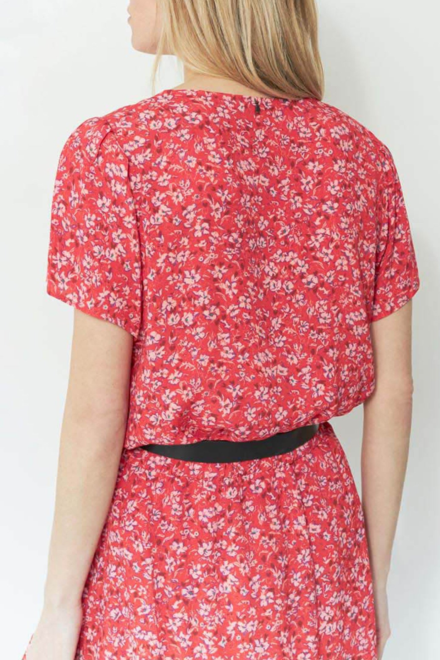 CALDWELL _ GRENADINE RED BLOSSOM PRINT TOP IN LENZING™ ECOVE 2