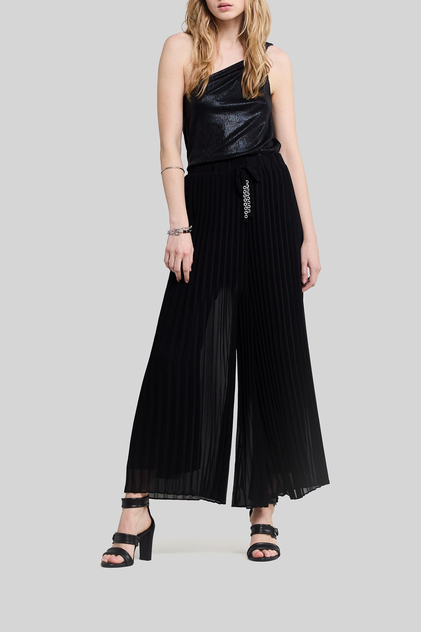 BLACK PLEATED WIDE-LEG TROUSERS 3
