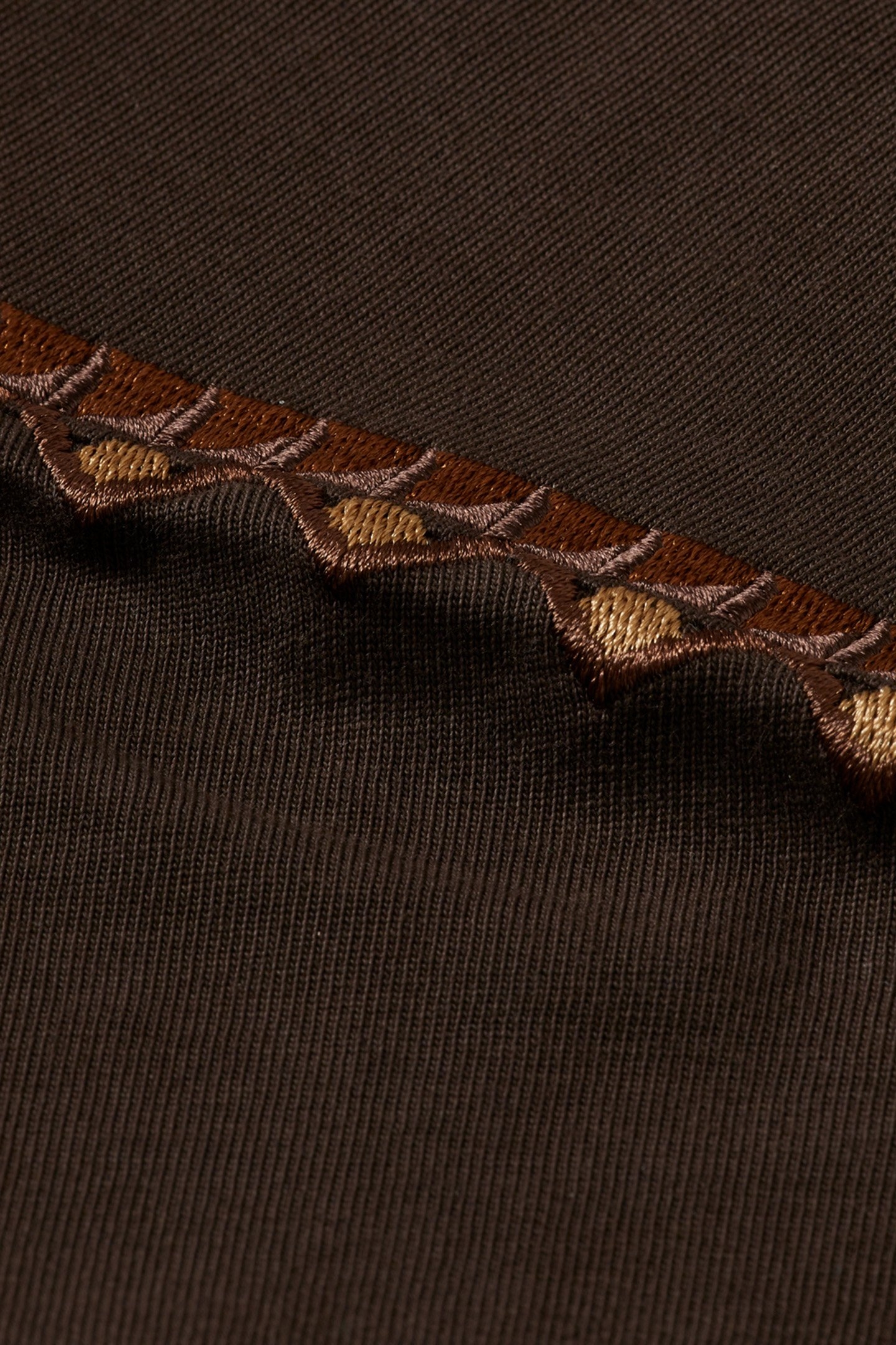 RELAXED FIT EMBROIDERY T-SHIRT COFFEE 8