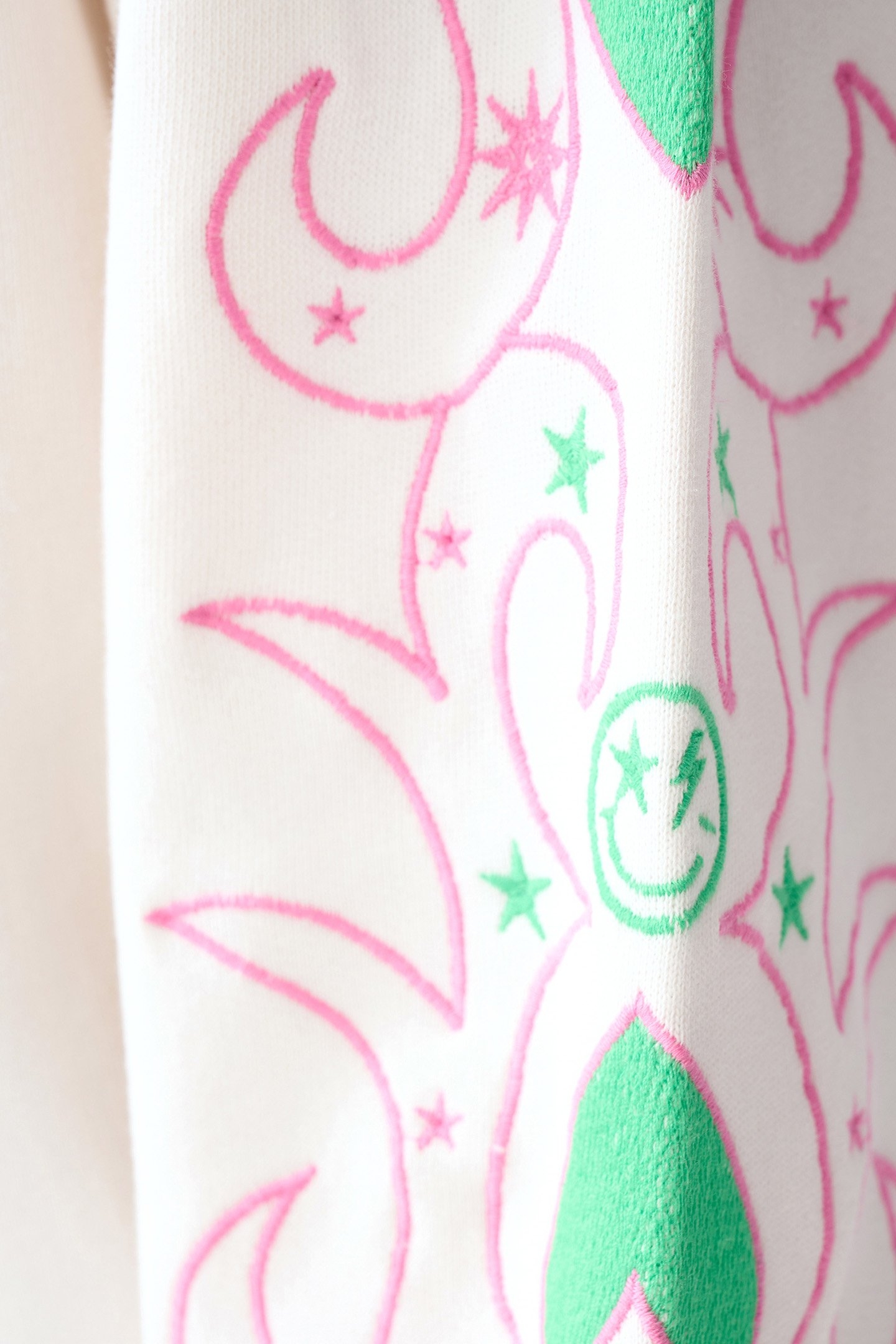 GAM-SBWEST EMBRO SWEAT OFFWHITE 7