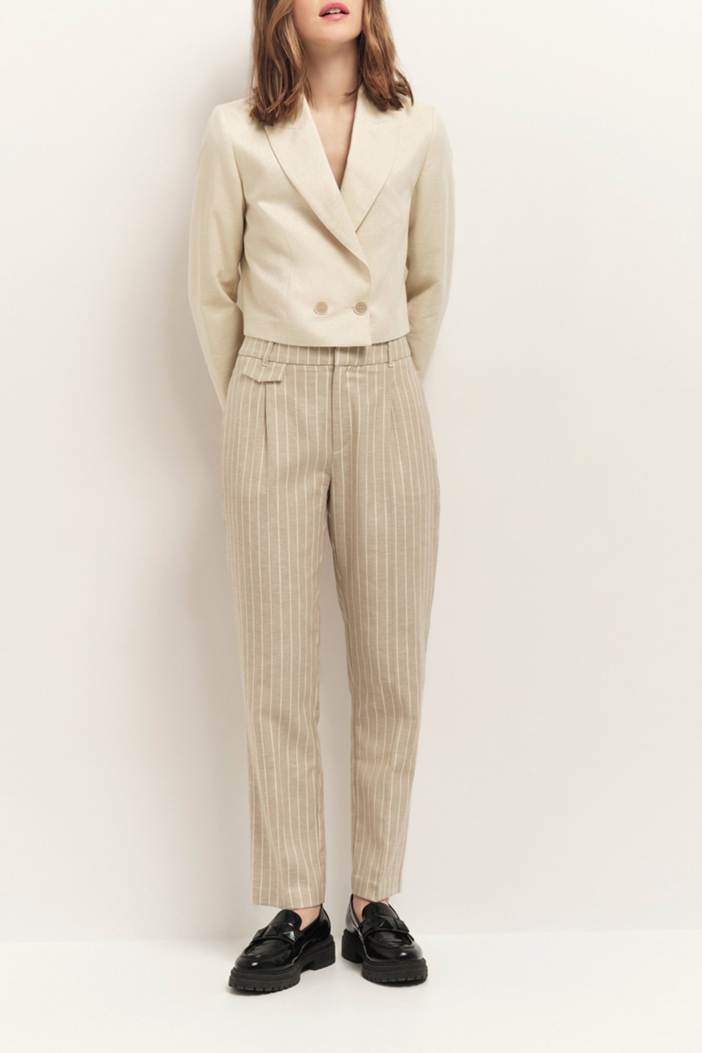 VIAN - SHORT GOLDEN BEIGE SUIT JACKET 4