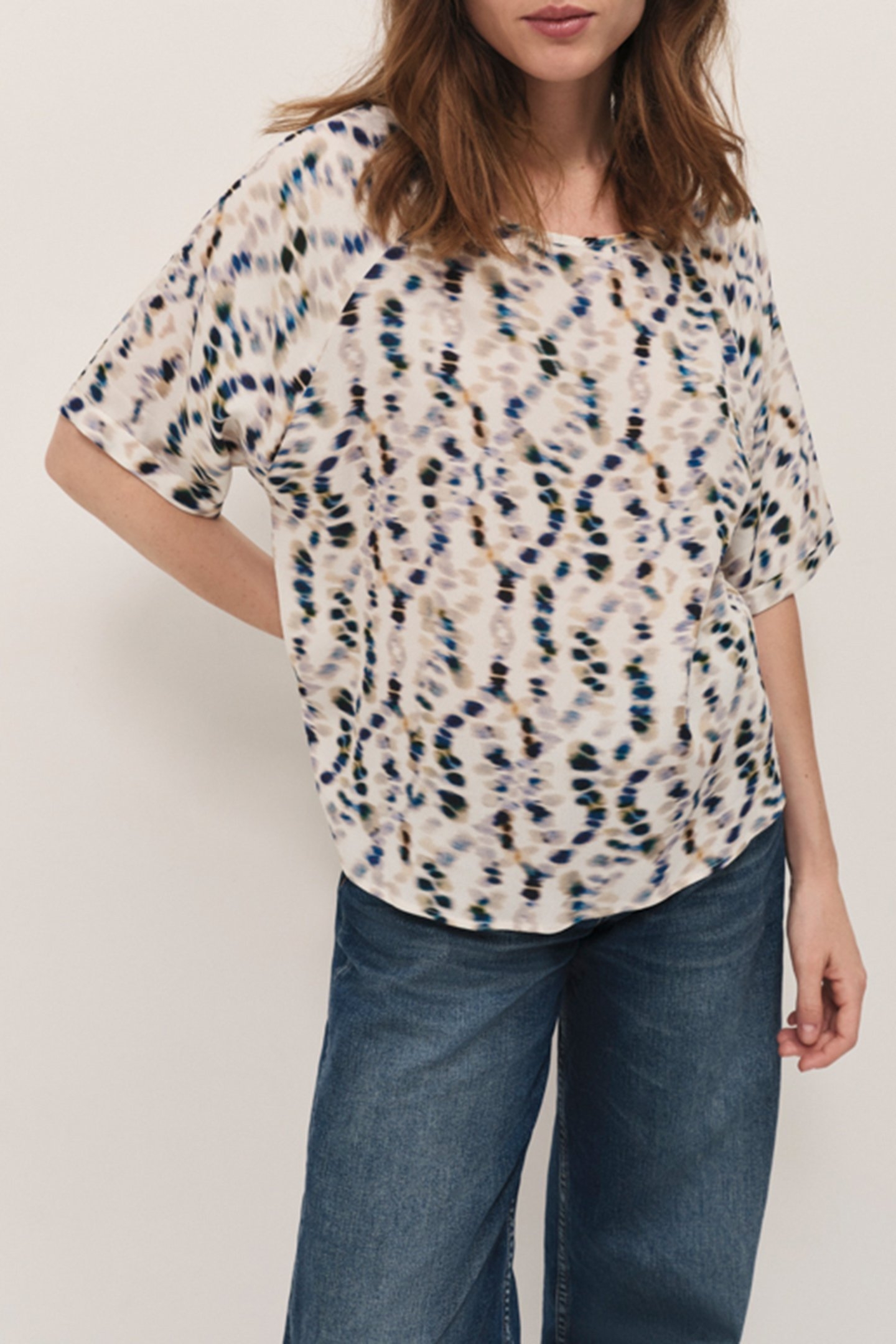CARVI - ECRU TOP WITH PEARL TREASURE PRINT 1