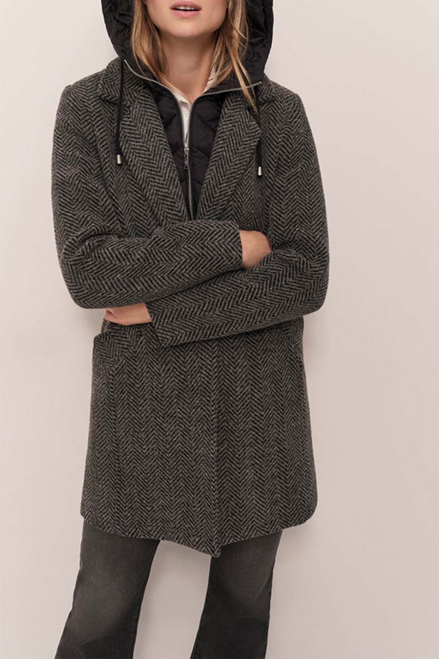 DEW - BLACK HERRINGBONE WOOL COAT WITH REMOVABLE TRIMMING 1