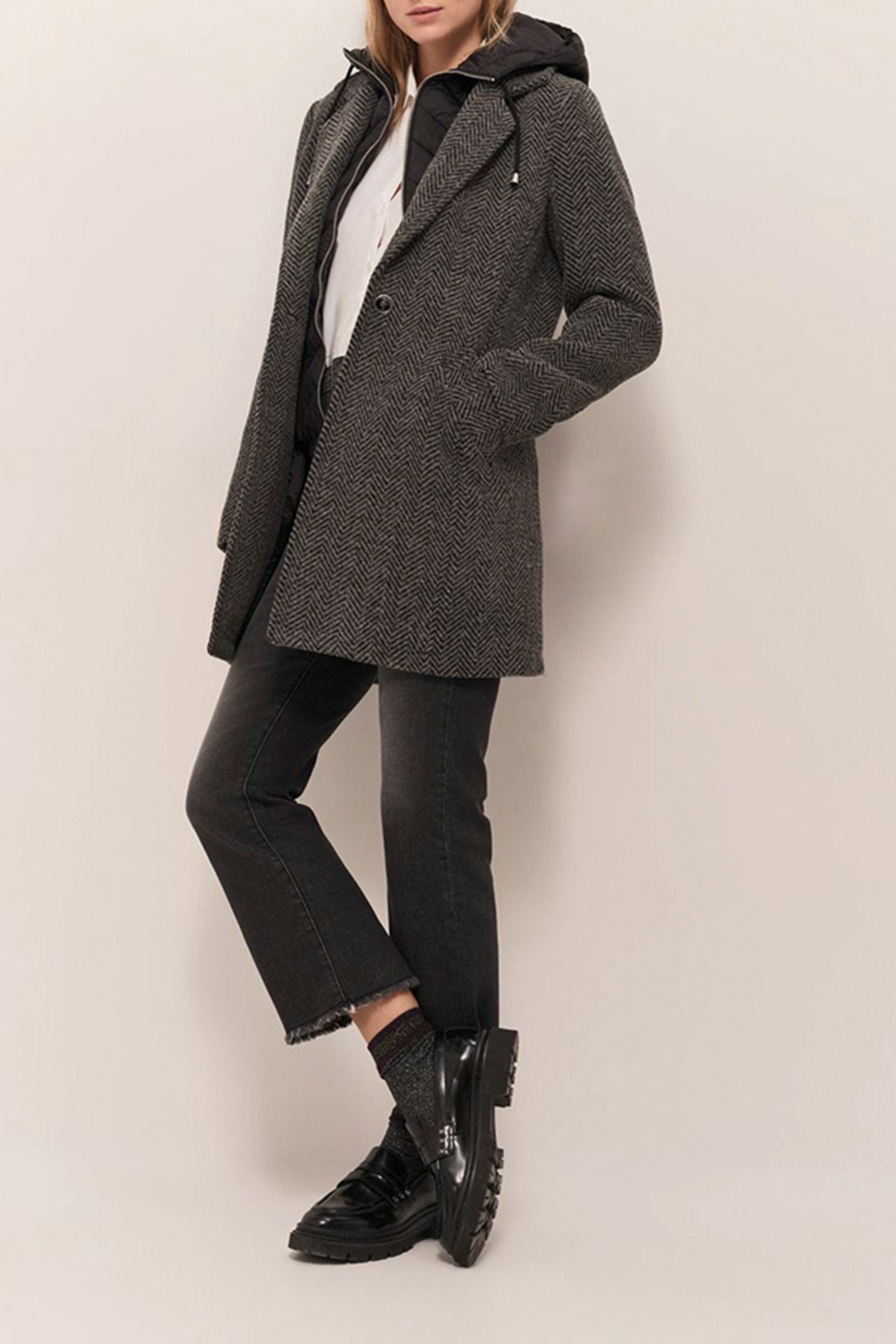 DEW - BLACK HERRINGBONE WOOL COAT WITH REMOVABLE TRIMMING 4