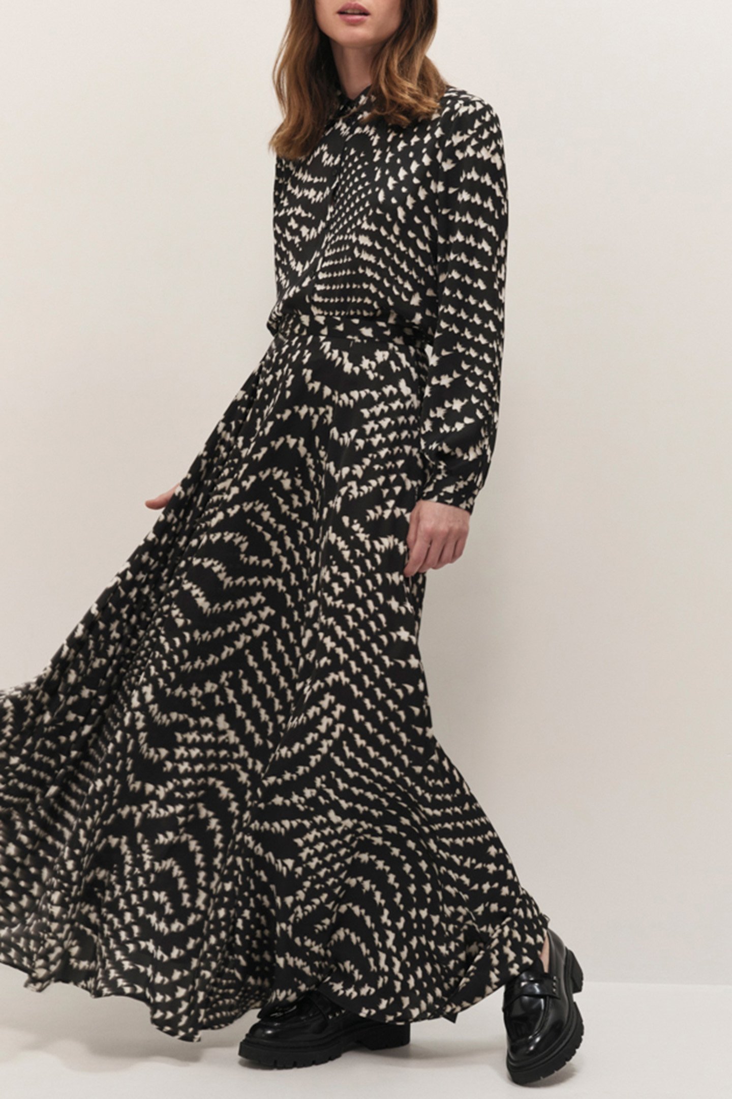 CHRISTA - BLACK OPTICAL PRINT SHIRT 3