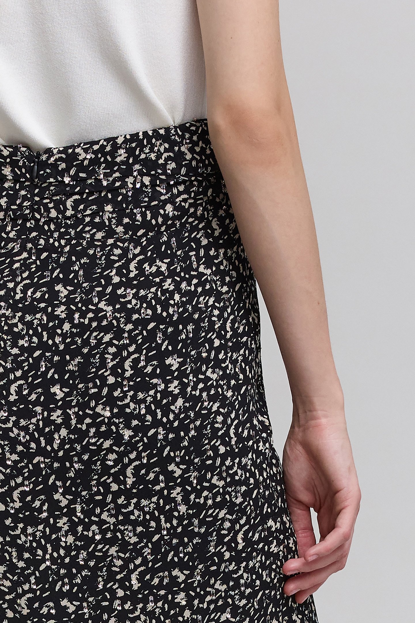 ROCK TACHIST PRINT BLACK SKIRT 5