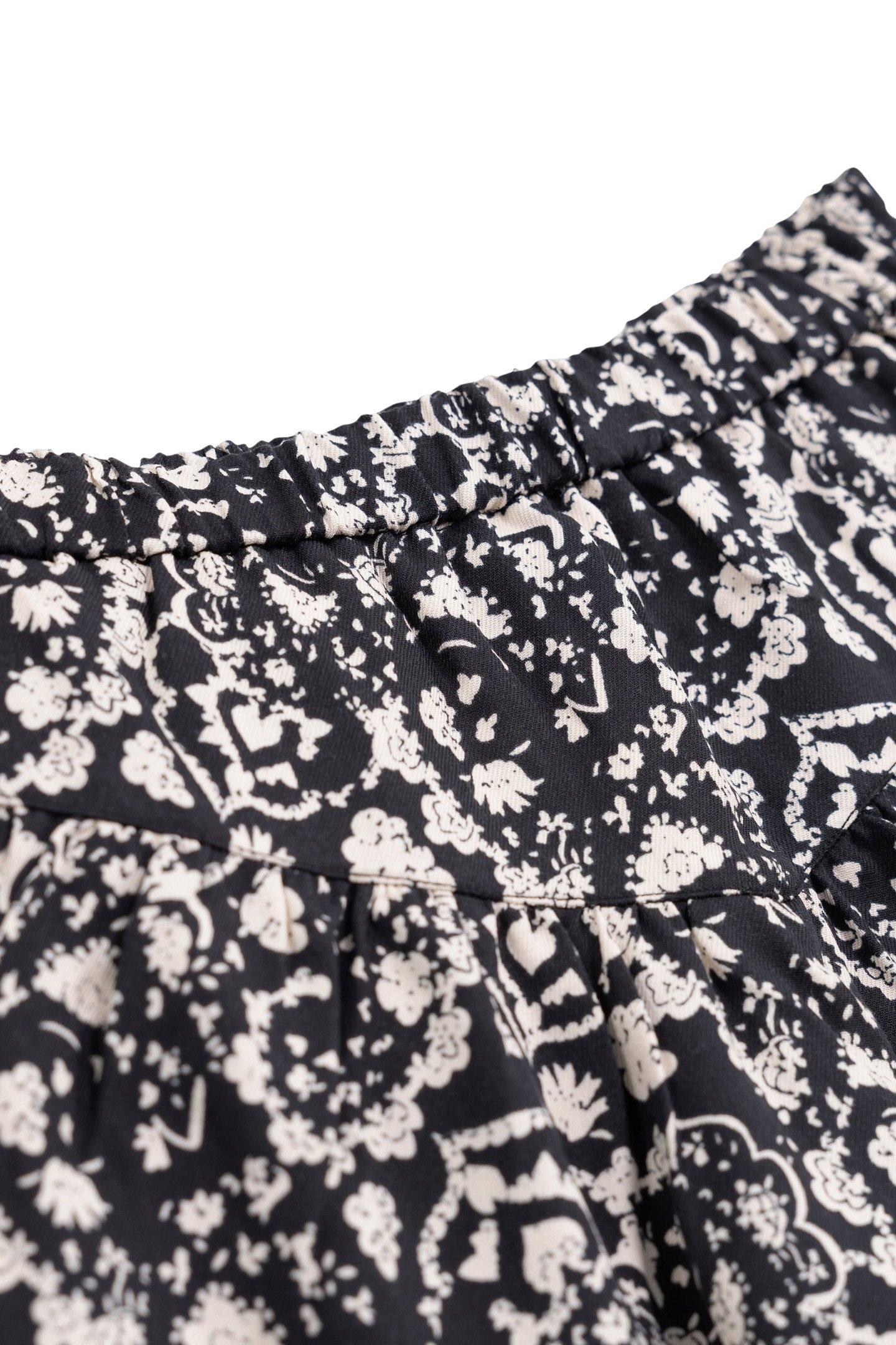 SHORT BLACK SKIRT FLORAL PRINT ROCK GIRL 3