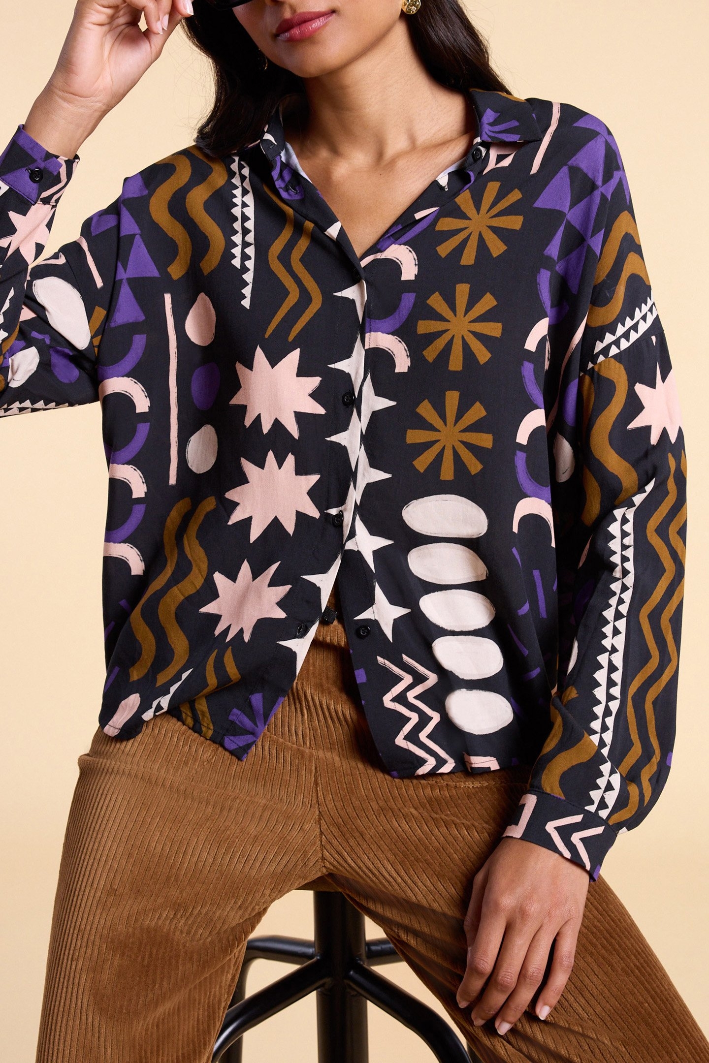 BLACK BLOUSE WITH ARTY PRINT 3