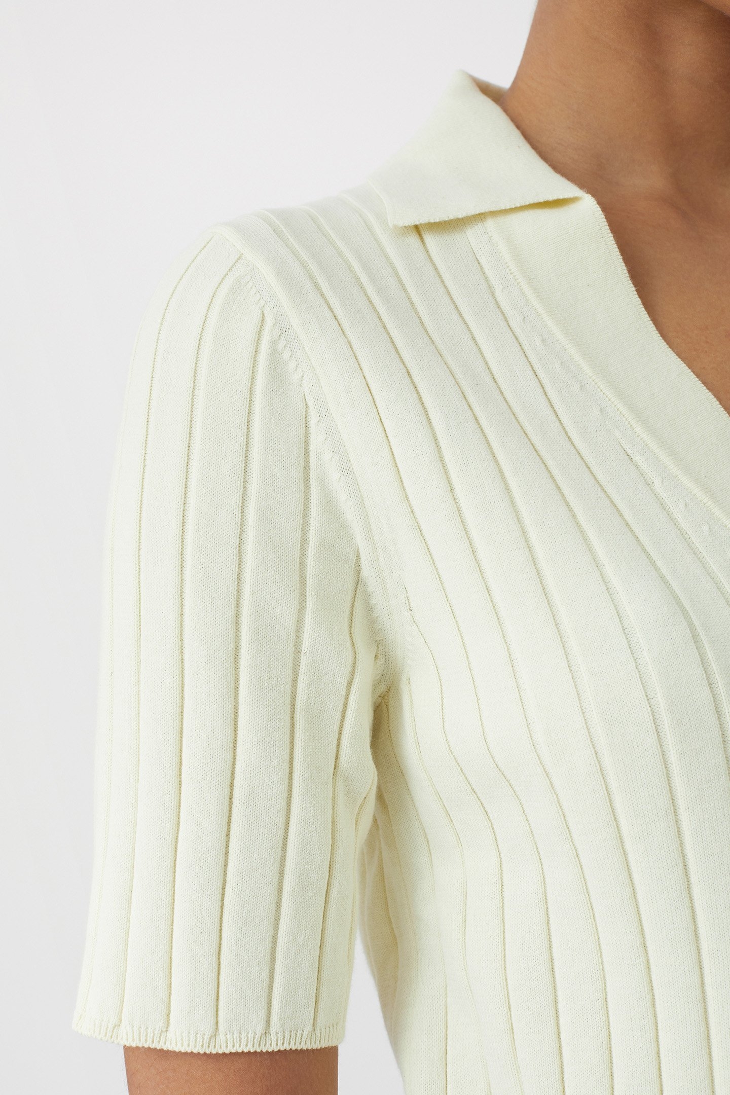 KNITTED POLO KNITS YELLOW ORCHID 6