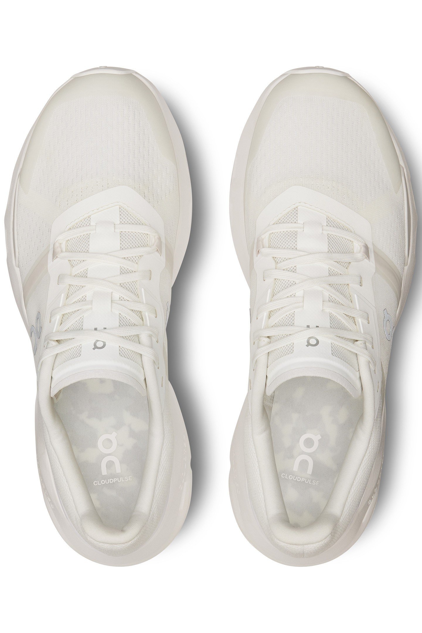 CLOUDPULSE 1 UNDYED FROST 3