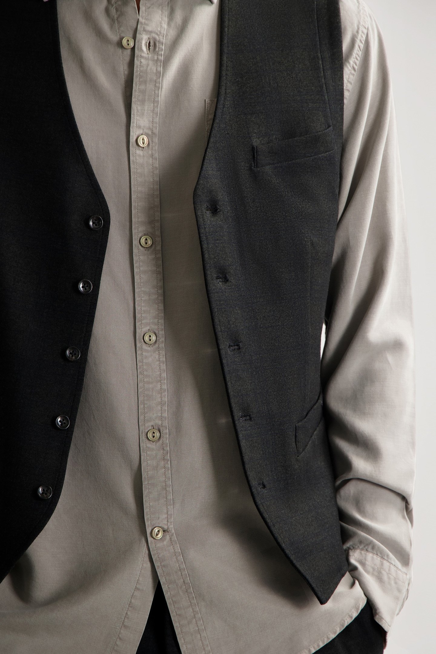 DS_TRAVEL CHECK GILET RAVEN 5