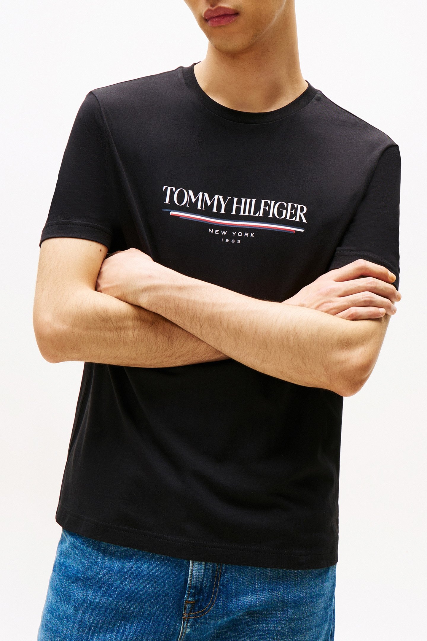 STANDARD FIT T-SHIRT, BLACK 1