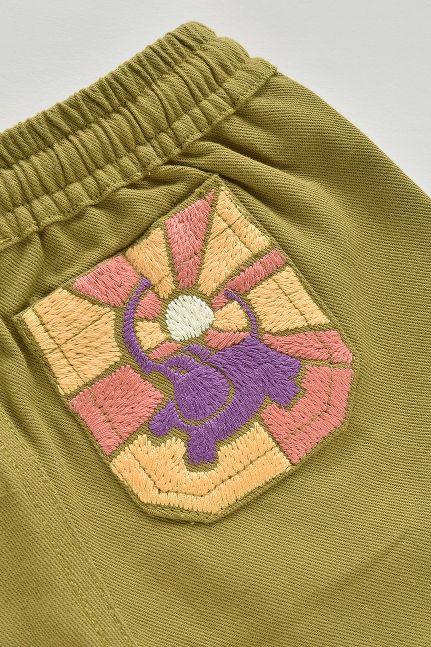 BERMUDA OBIKI KHAKI 5