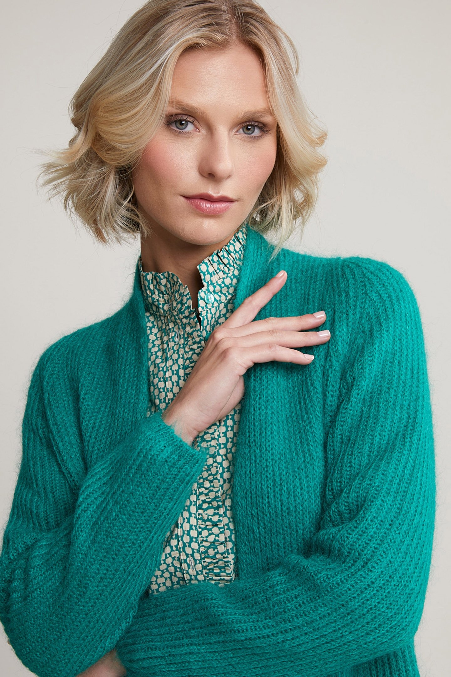 GREEN LONG CARDIGAN LONG SLEEVES 4