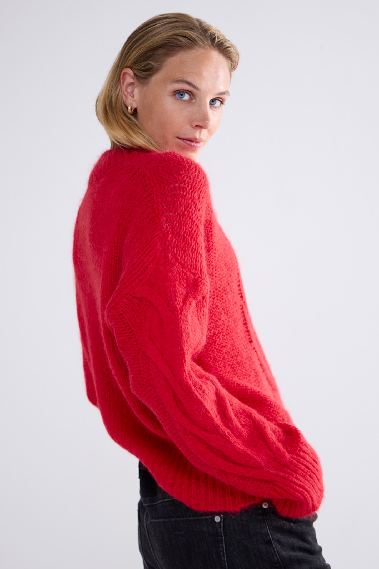 SWEATER BIG CABLE KNIT TRUE RED 4
