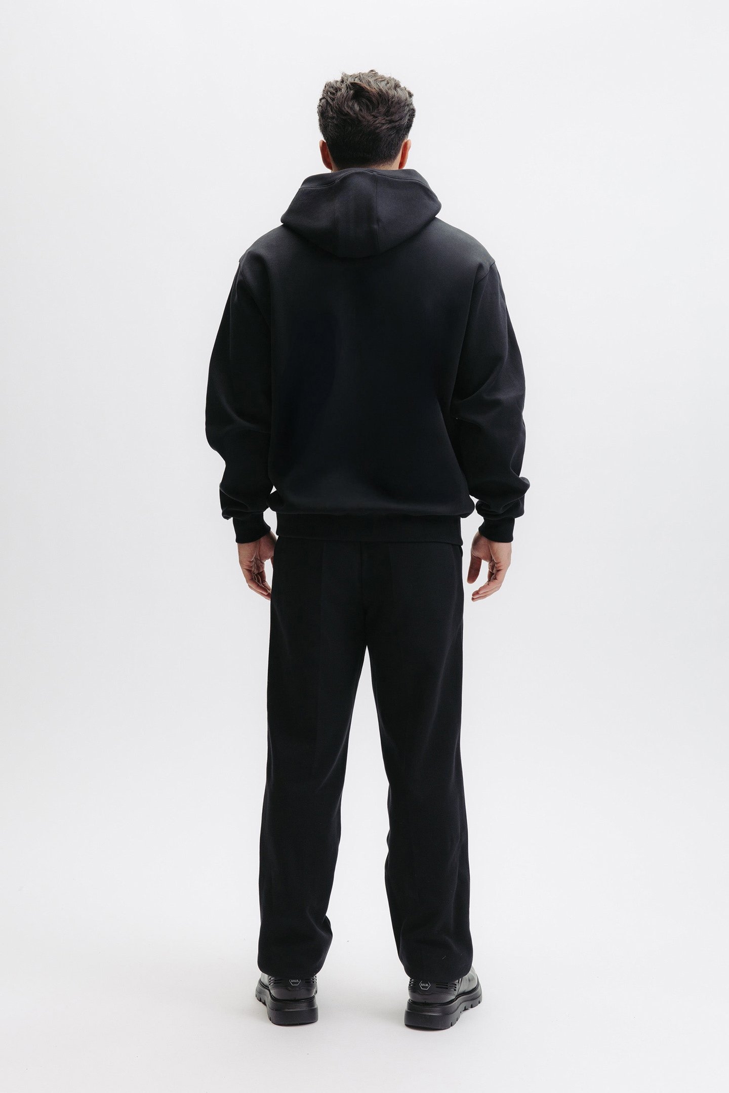 Q SERIES ZIP THROUGH HOODIE JET BLACK 2