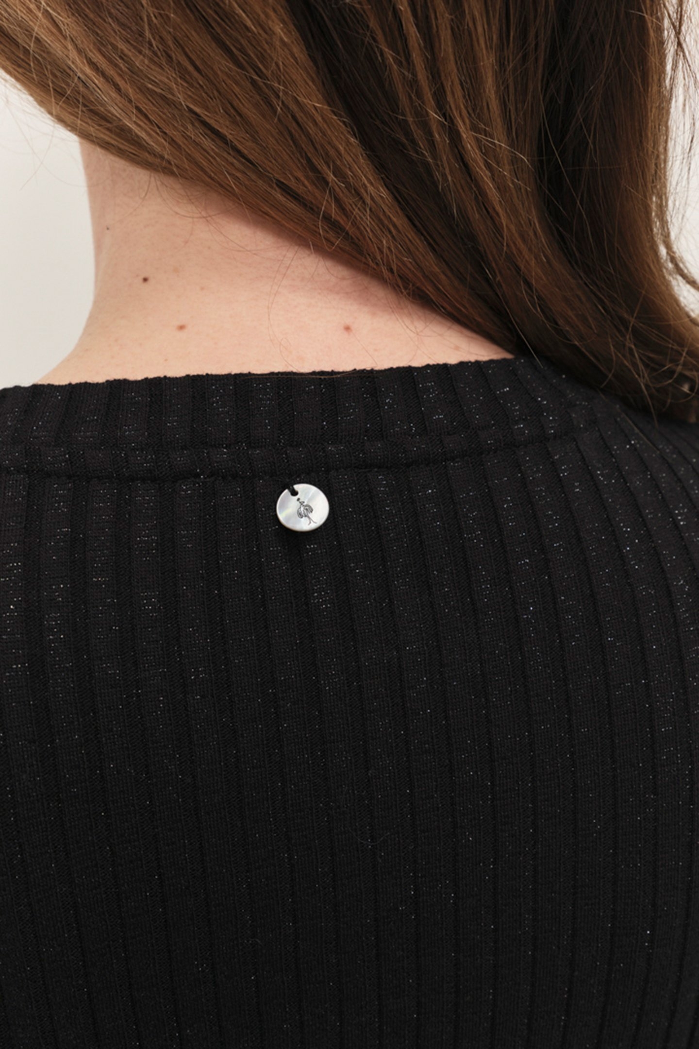 MALENE - BLACK RIBBED LUREX KNIT LONG-SLEEVED T-SHIRT 5