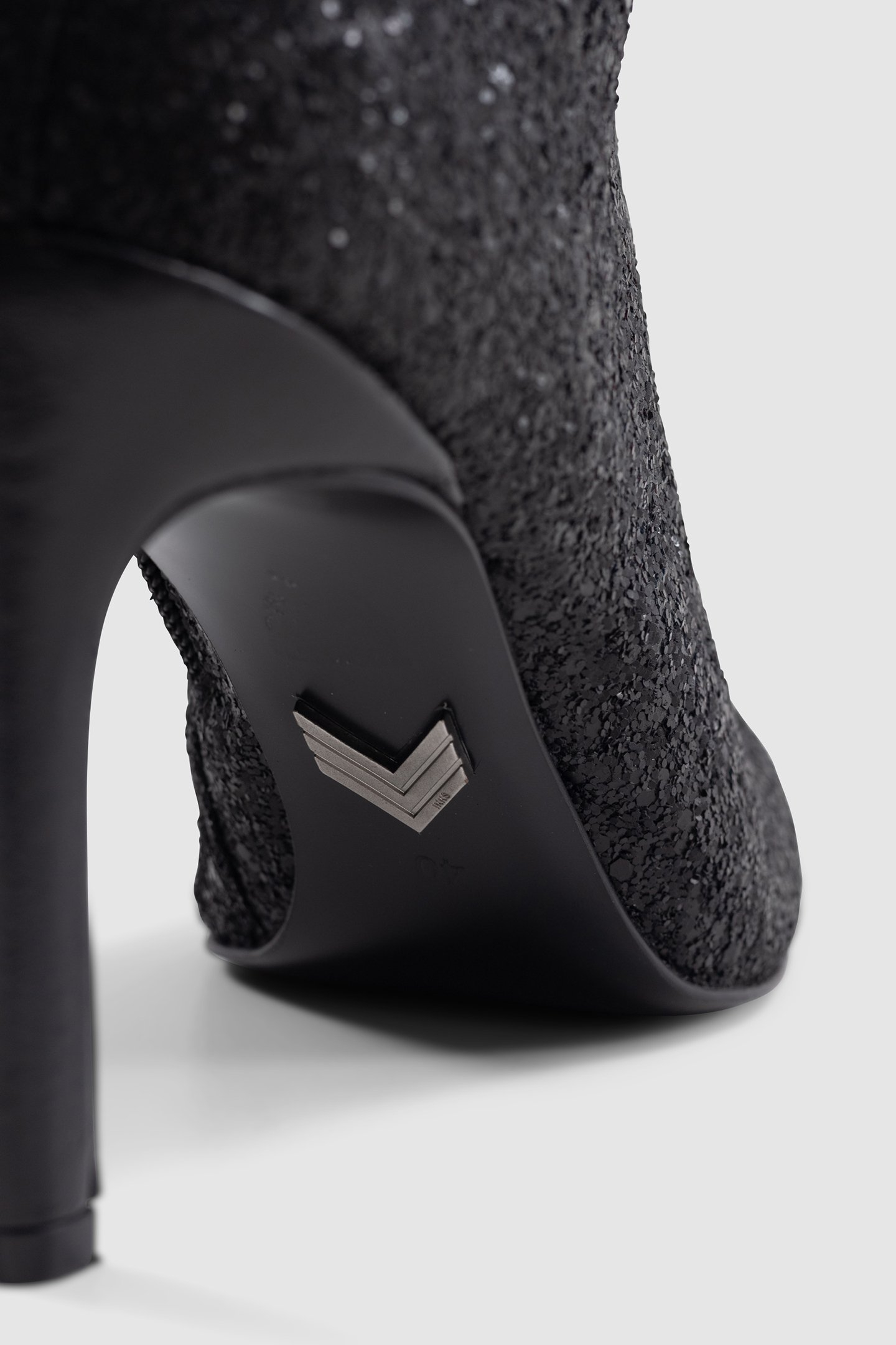 PURE EDITION-BLACK GLITTER HEELED BOOTIES 6