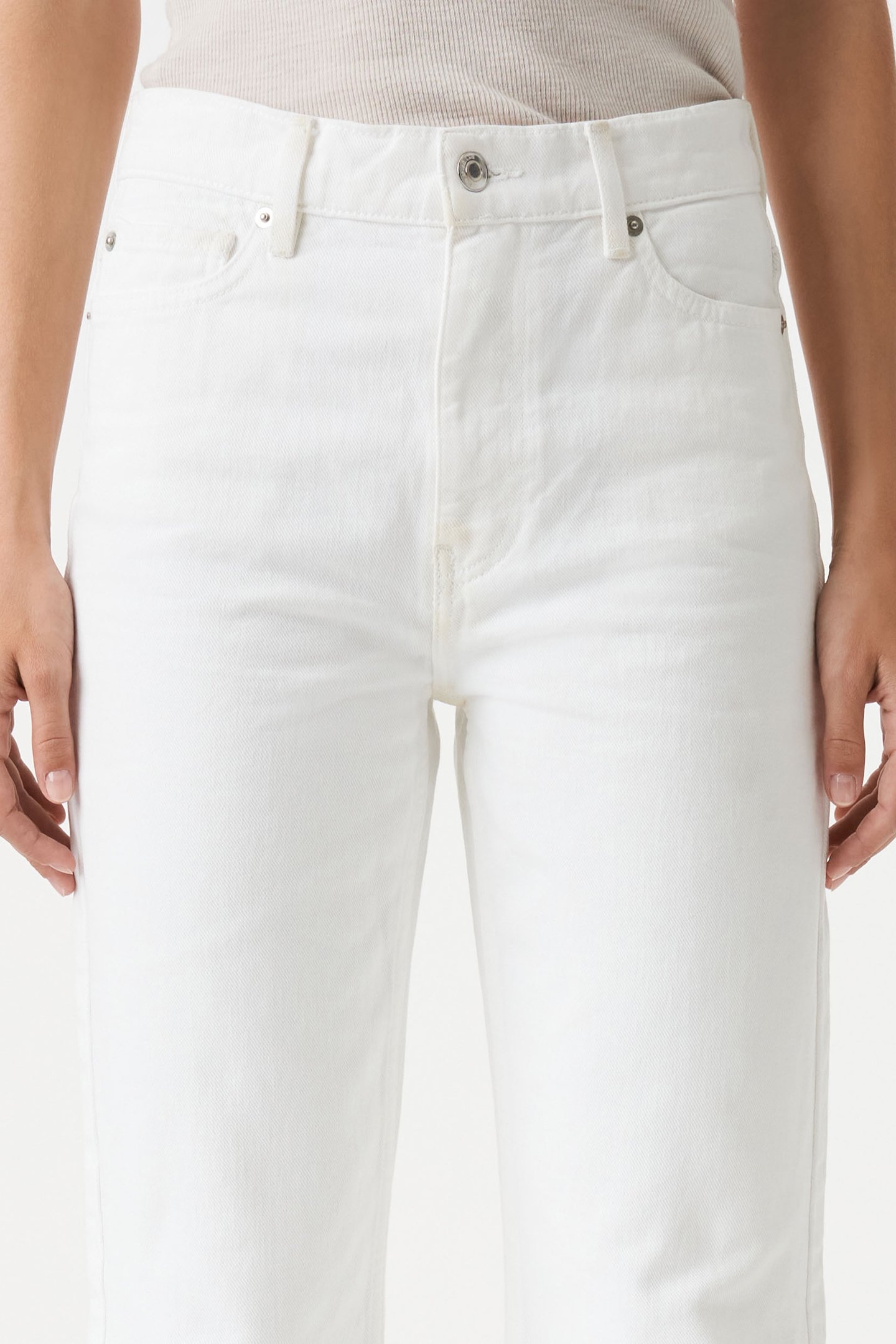 AIDEN JEAN WHITE 4