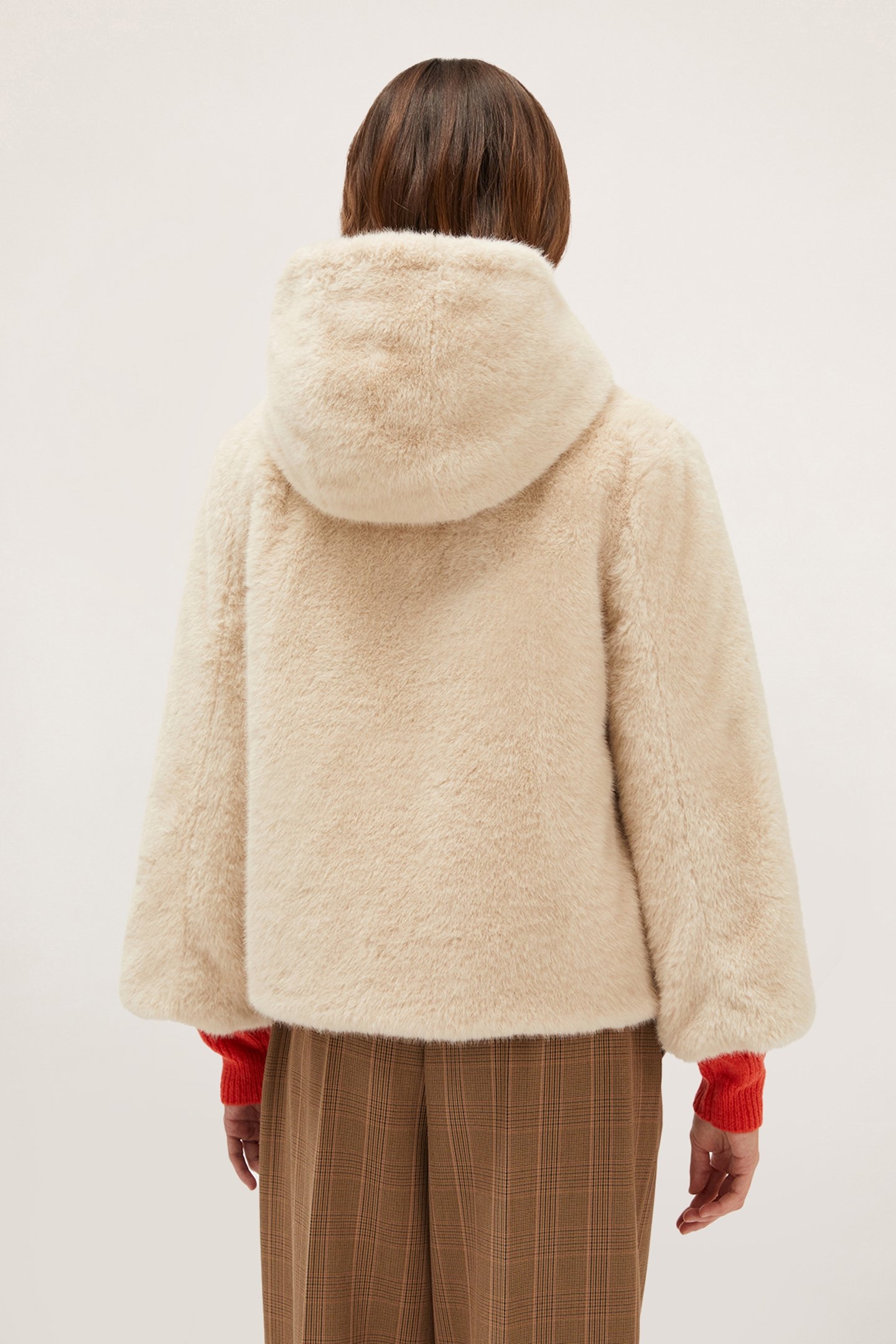 REVERSIBLE TEDDY CAPE WITH HOOD BEIGE 2