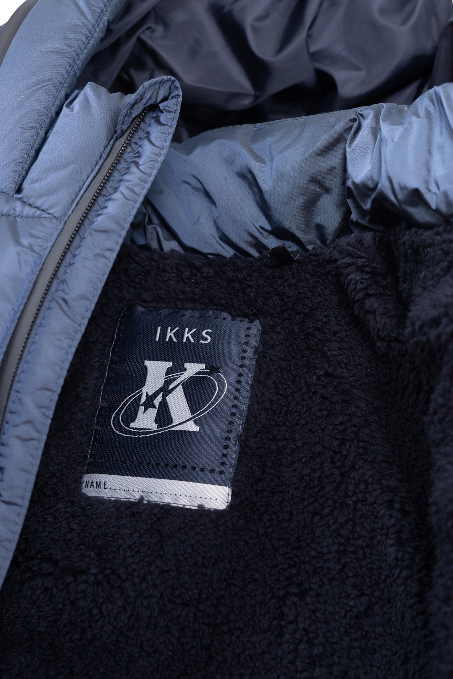 RECYCLED METALLIC NAVY QUILTED JACKET FOR BOYS 7