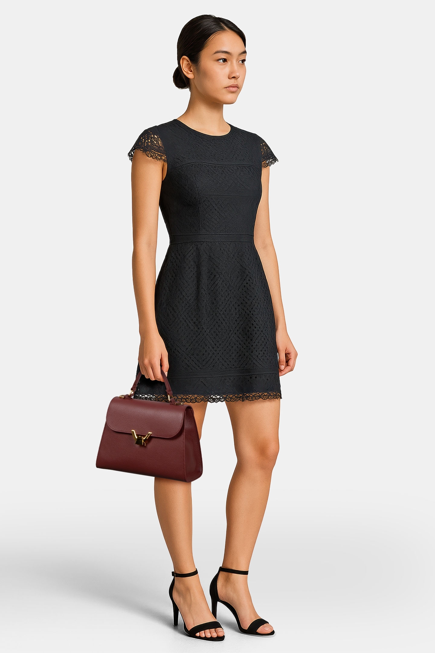 CROSS BODY BAG IN GRAINED LEATHER 1